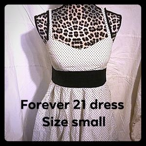 Forever 21 dress size small